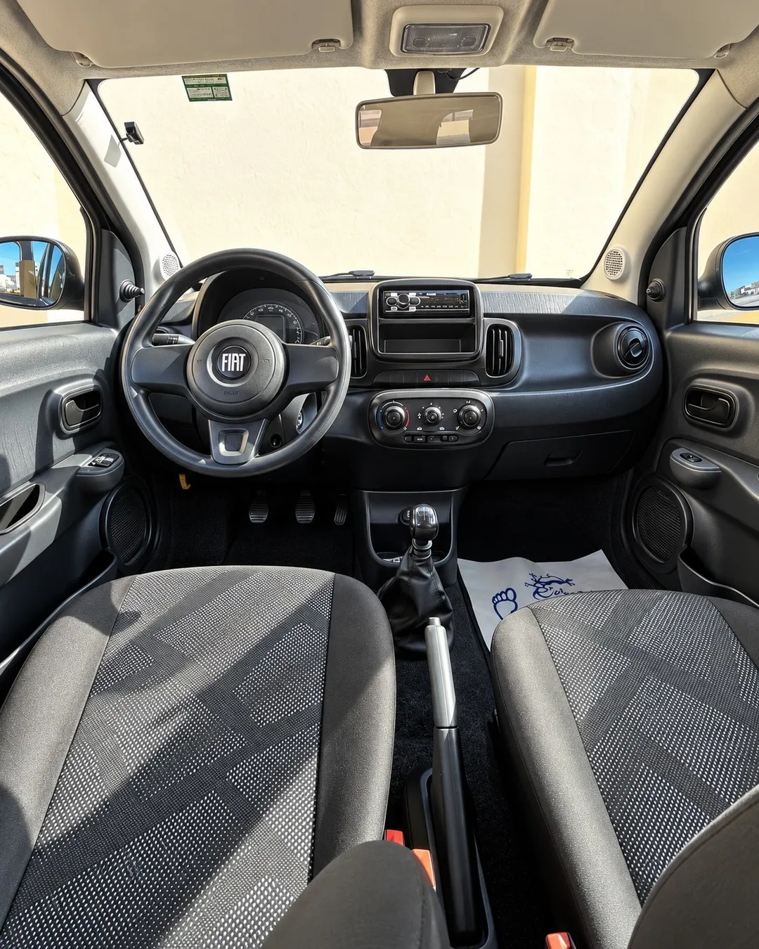 Fiat Mobi 2021, foto 7 de 8