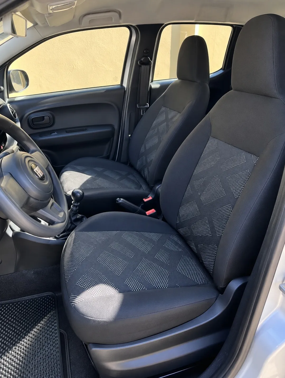 Fiat Mobi 2022, foto 6 de 7