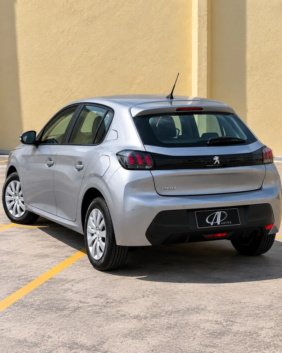 Peugeot 208 2024, foto 2 de 5