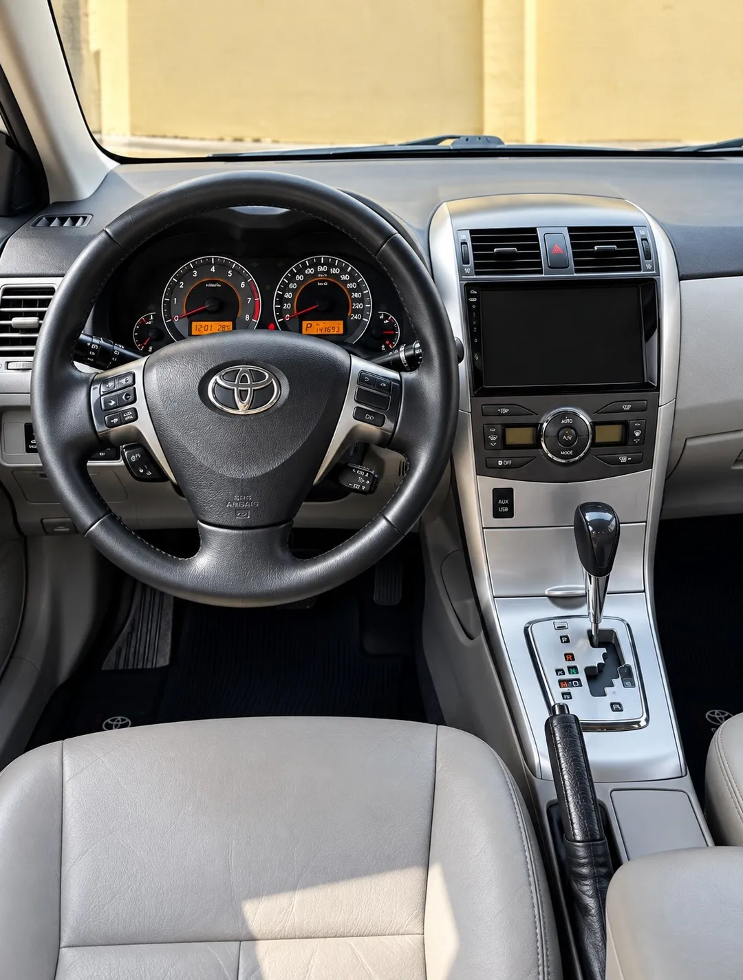 Toyota Corolla 2013, foto 2 de 5